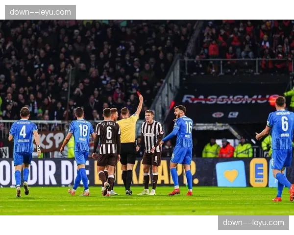 历史交锋:回顾近十年“地中海德比”(马赛VS摩纳哥)的经典战役 历史交锋:回顾近十年“地中海德比”(马赛VS摩纳哥)的经典战役