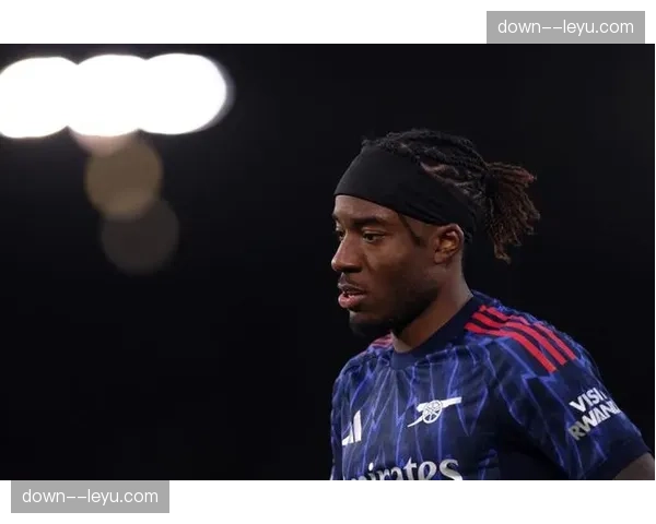 即时：萨卡因伤被换下，马丁内利替补登场